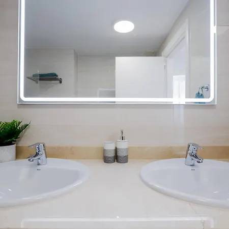 Modern Cozy And Peaceful Oasis Apartament *
